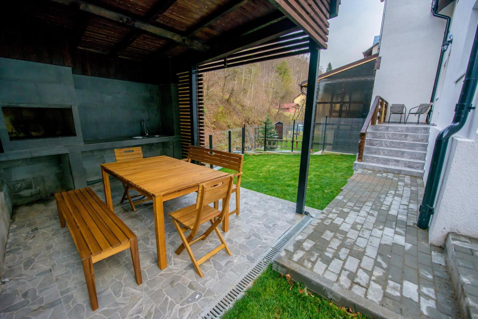 Vila Time Buşteni 外观 照片